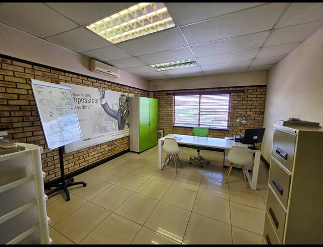 1,199M² FACTORY FOR SALE IN KYA SANDS